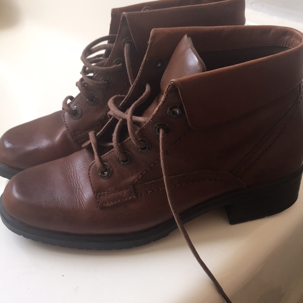 Leather Fold-Over Booties